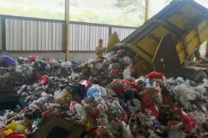 PLN Kembangkan Pembangkit Listrik Tenaga Sampah di Konawe